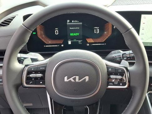 New 2026 Kia Carnival EX image 9