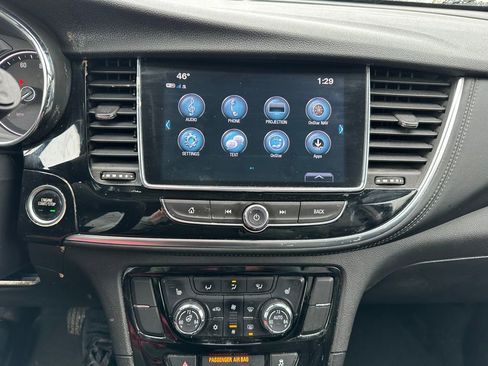 Used 2018 Buick Encore Essence FWD image 7