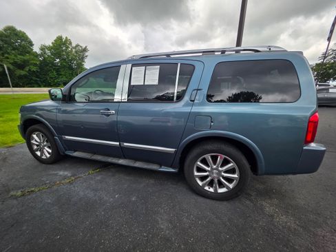 Used 2008 INFINITI QX56 4WD w/ Technology Pkg image 8