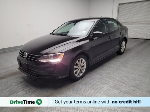 Used 2015 Volkswagen Jetta SE FWD image 1