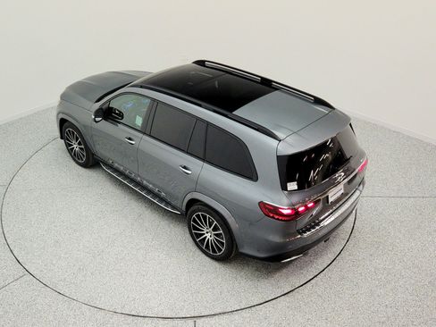 New 2026 Mercedes-Benz GLS 580 4MATIC image 22