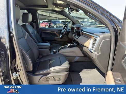 Certified 2025 GMC Canyon Denali AWD/4WD image 14