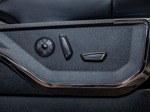 Used 2026 Ford F250 Platinum image 25