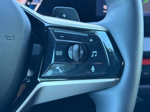 Used 2025 BMW X3 xDrive30i w/ Convenience Package image 30