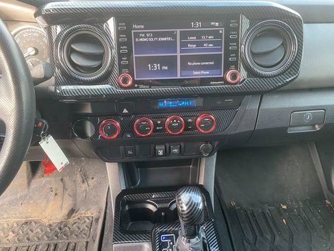 Used 2021 Toyota Tacoma SR5 image 20