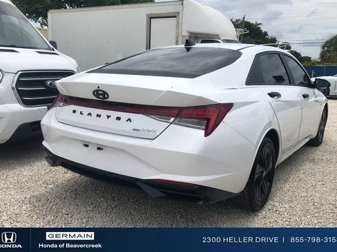 Used 2023 Hyundai Elantra Blue FWD image 1