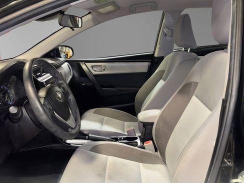 Used 2019 Toyota Corolla LE image 9