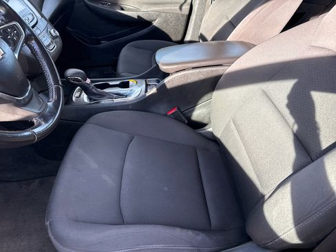 Used 2021 Chevrolet Malibu RS image 10