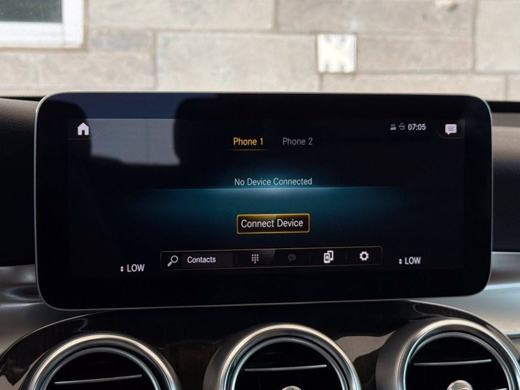 Used 2022 Mercedes-Benz GLC 300 w/ Premium Package Lite image 15
