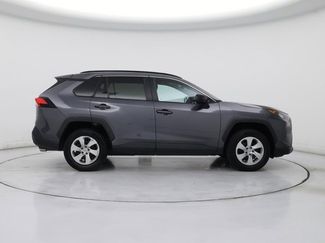 Used 2021 Toyota RAV4 LE video 1