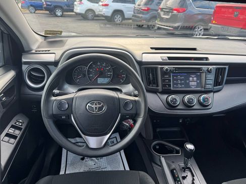 Used 2016 Toyota RAV4 LE image 20