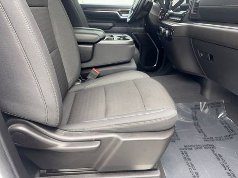 Used 2024 Chevrolet Silverado 2500 LT image 47