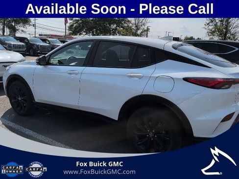 Used 2024 Buick Envista Sport Touring w/ Convenience I Package FWD image 5