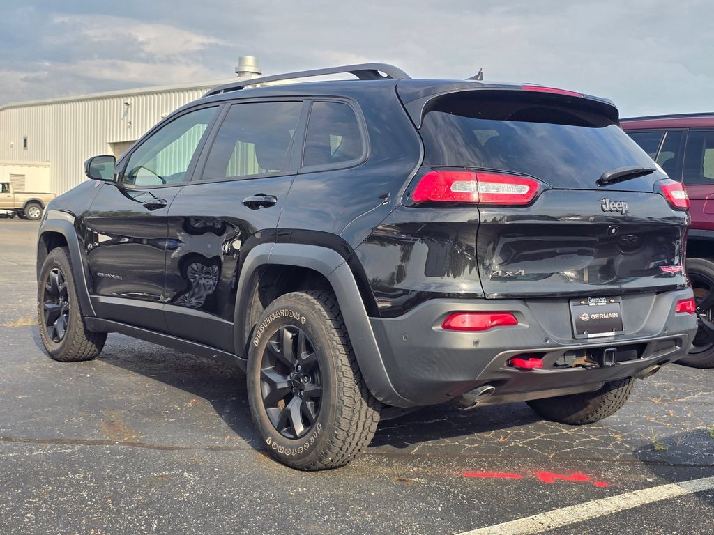 Used 2016 Jeep Cherokee Trailhawk w/ Comfort/Convenience Group AWD/4WD image 5
