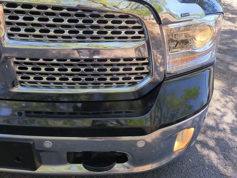 Used 2017 RAM 1500 Laramie w/ Convenience Group AWD/4WD image 11