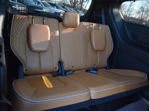 Used 2021 Chrysler Pacifica Pinnacle image 20