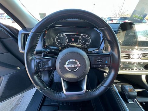 Used 2022 Nissan Pathfinder SL image 41