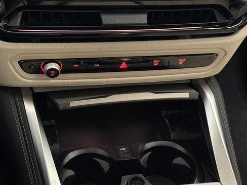 Used 2026 BMW 430i Coupe w/ M Sport Package image 19