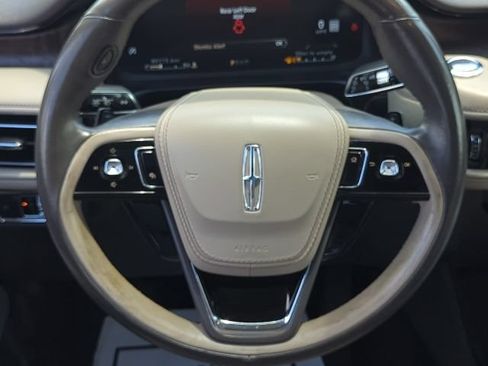 Used 2020 Lincoln Aviator Reserve w/ Equipment Group 202A AWD/4WD image 8