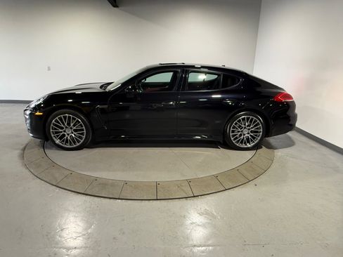 Used 2016 Porsche Panamera 4 image 10
