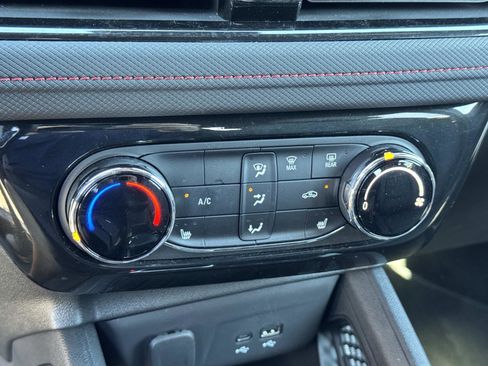 Used 2024 Chevrolet TrailBlazer RS image 14