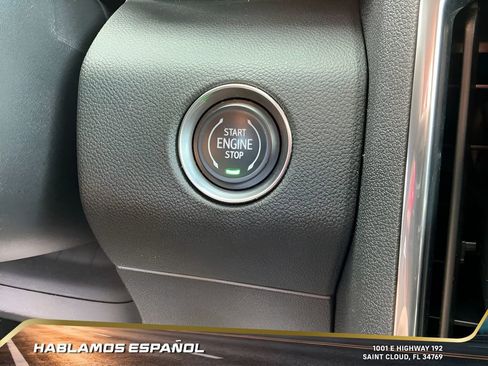 Certified 2025 GMC Acadia Elevation image 28