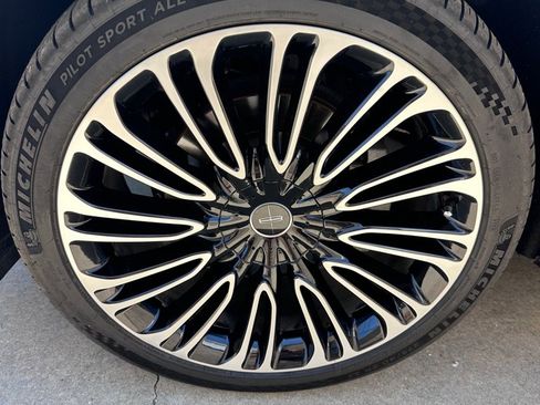 Used 2021 Lincoln Aviator Black Label AWD/4WD image 15