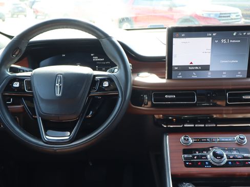 Used 2024 Lincoln Aviator Reserve w/ Elements Package Plus image 16