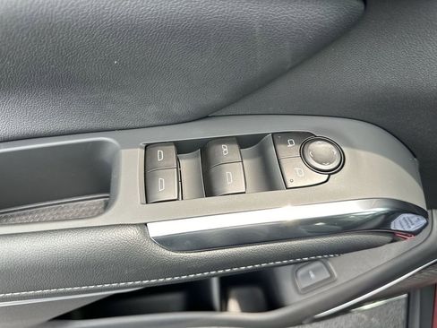 New 2025 Chevrolet Traverse LT w/ Enhanced Driving Package image 13