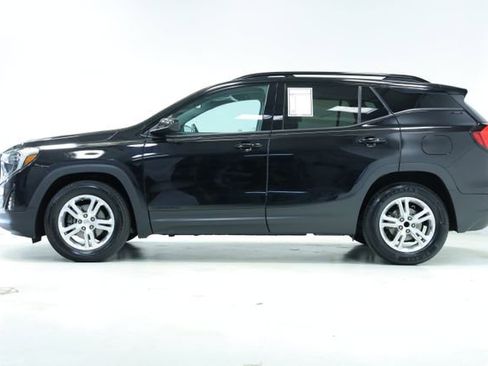Used 2019 GMC Terrain SLE w/ Black Edition image 4