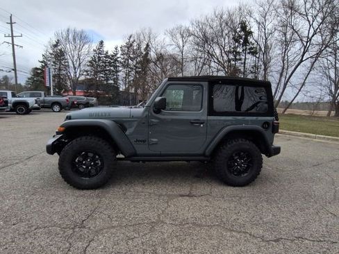 Used 2025 Jeep Wrangler Willys image 6
