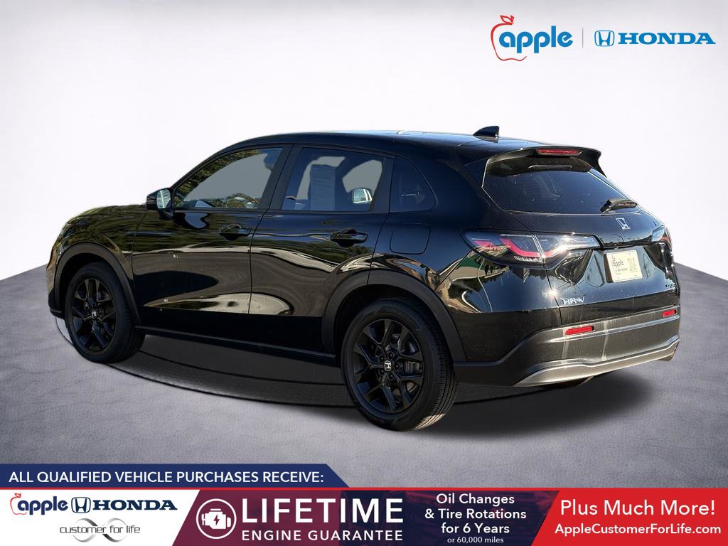 Used 2025 Honda HR-V Sport image 4