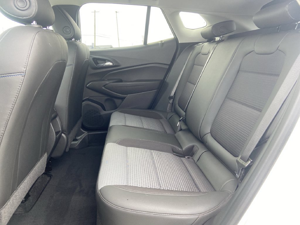 Certified 2024 Chevrolet Trax LT FWD image 23