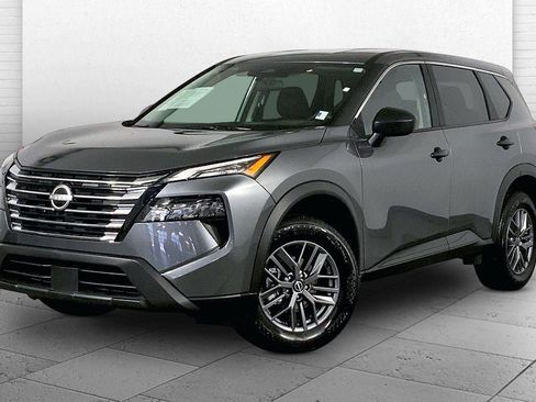 Used 2026 Nissan Rogue S AWD/4WD image 12