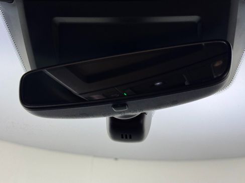 Used 2024 Porsche 911 Carrera image 36