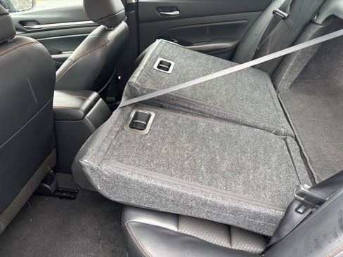 Used 2024 Nissan Altima 2.5 SR image 23