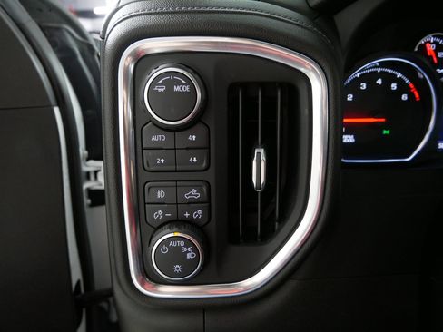 Used 2021 Chevrolet Silverado 1500 LT Trail Boss w/ Bed Protection Package AWD/4WD image 26