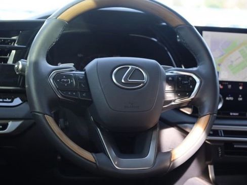 Used 2025 Lexus RX 350 AWD image 30