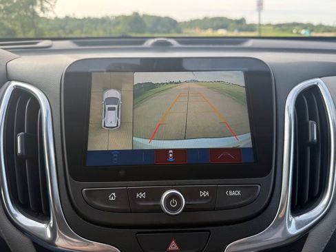 Used 2018 Chevrolet Equinox Premier FWD image 43