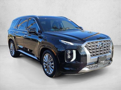 Certified 2020 Hyundai Palisade Limited w/ Winter Weather Package image 2