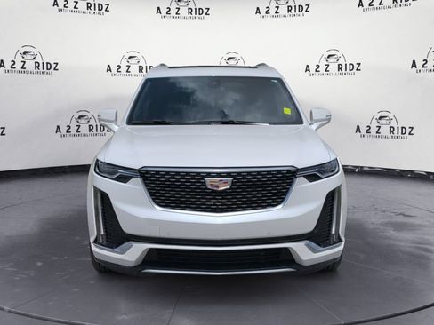 Used 2024 Cadillac XT6 Premium Luxury AWD/4WD image 2
