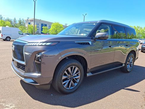 Certified 2026 INFINITI QX80 Pure AWD/4WD image 3