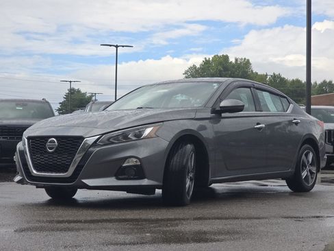 Used 2021 Nissan Altima 2.5 SL AWD/4WD image 11