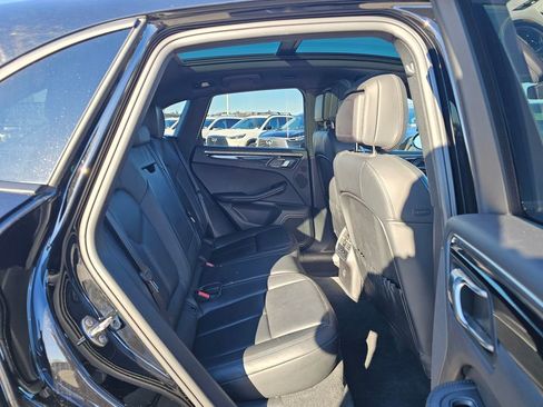 Used 2024 Porsche Macan image 13