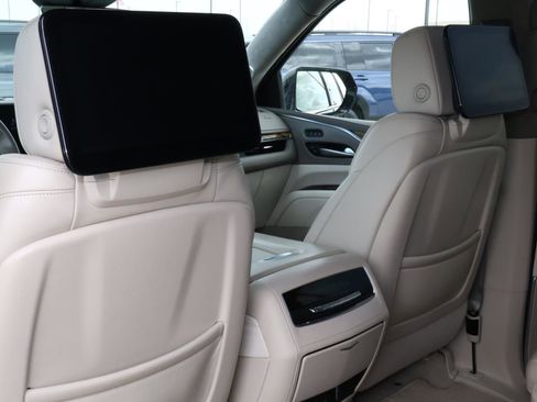 Certified 2023 Cadillac Escalade Premium Luxury Platinum AWD/4WD image 20