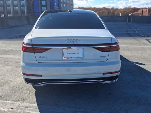 Used 2023 Audi A8 L 3.0T image 9