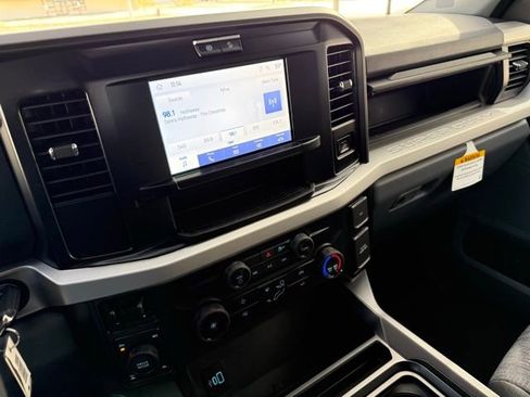 New 2026 Ford F250 XLT w/ FX4 Off-Road Package image 14