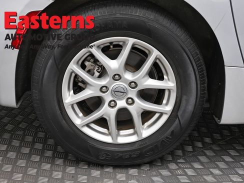 Used 2023 Chrysler Voyager LX FWD image 31