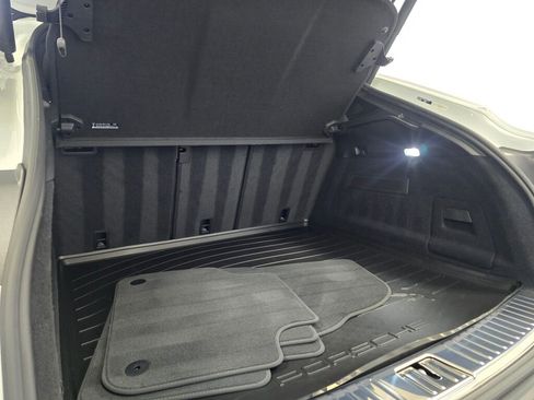 Certified 2025 Porsche Cayenne Coupe image 23