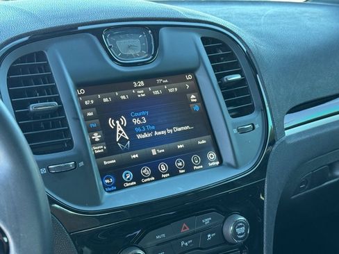 Used 2020 Chrysler 300 S w/ 300S Premium Group image 23